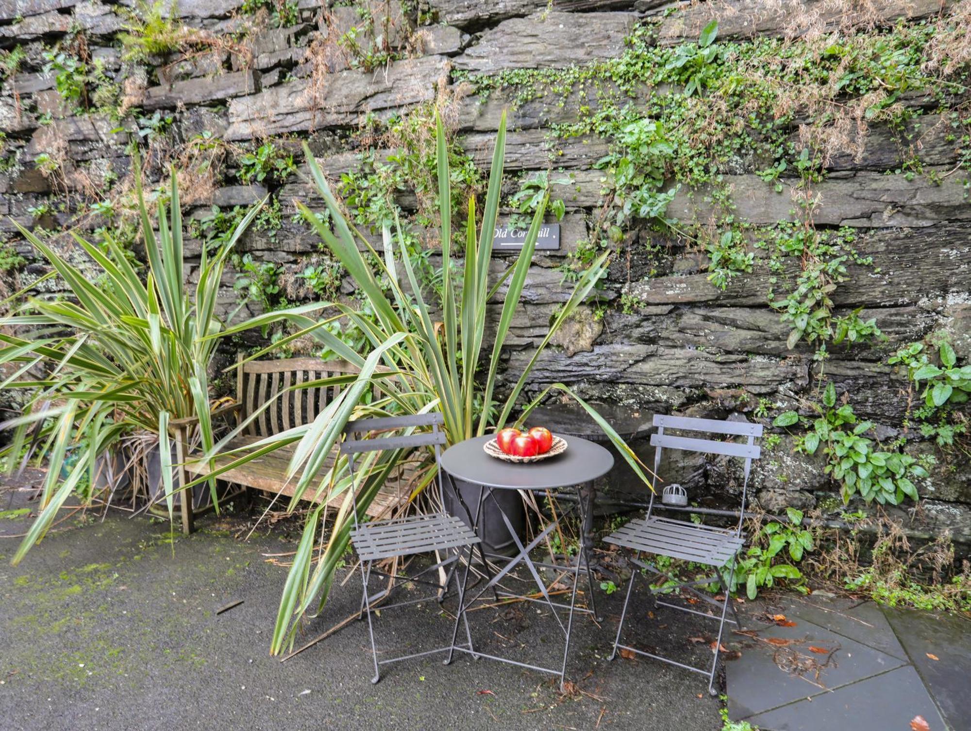 The Old Cornhill Apartment Porthmadog Exterior photo